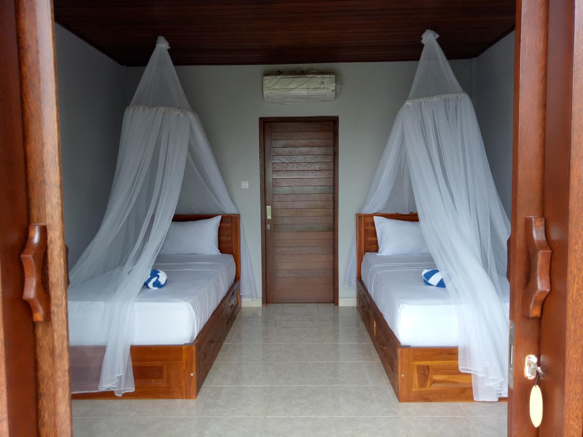 Khalisha Villa Airsatang Exterior photo