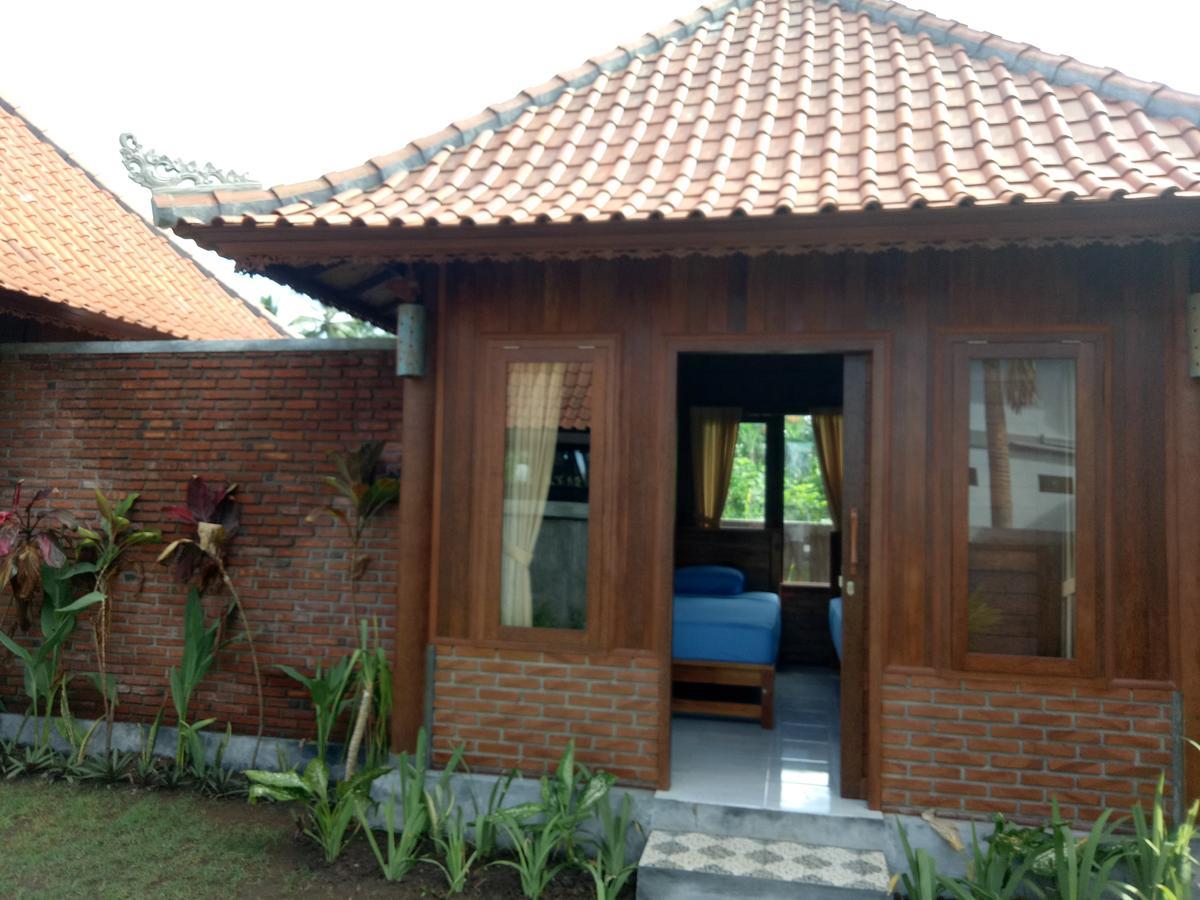 Khalisha Villa Airsatang Exterior photo