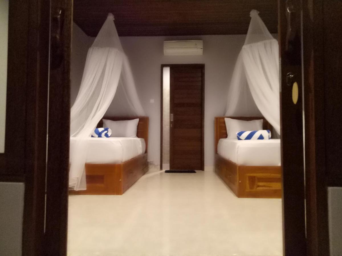 Khalisha Villa Airsatang Exterior photo